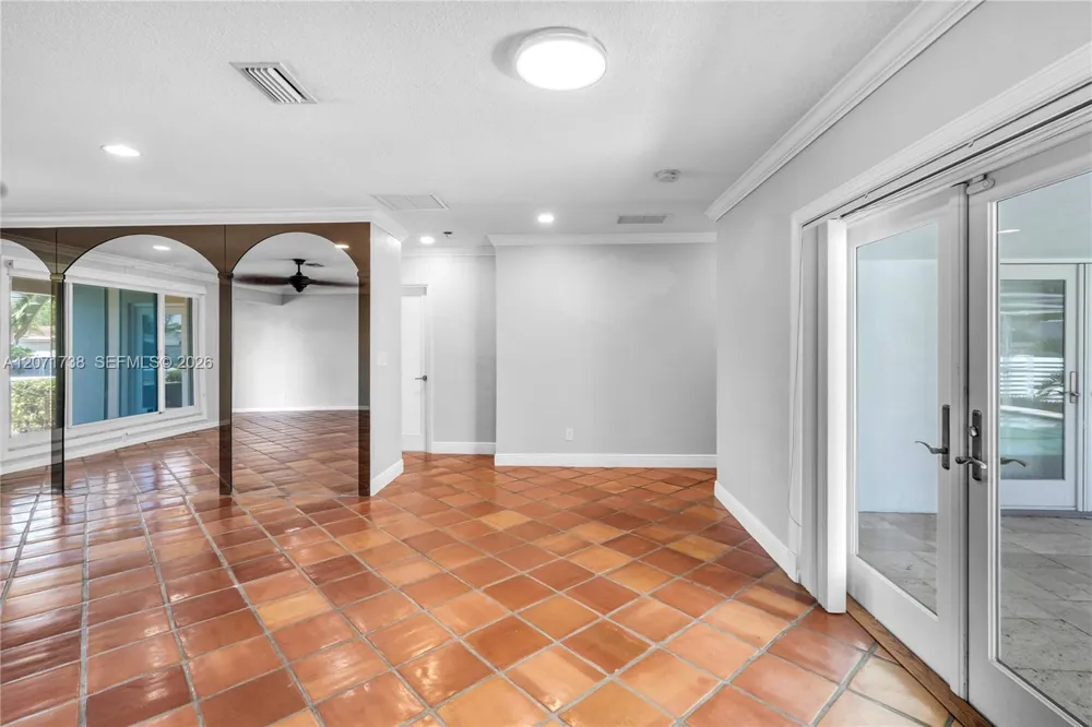 1424 Nautilus Isle Dania Beach, FL 33004