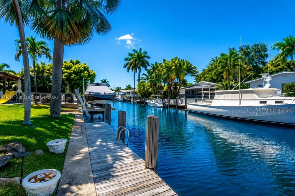 1424 Nautilus Isle Dania Beach, FL 33004