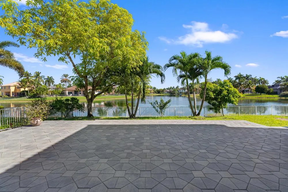 18581 SW 44th Street Miramar, FL 33029