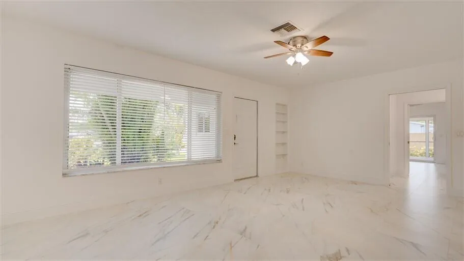 701 SE 1ST STREET Boynton Beach, FL 33435