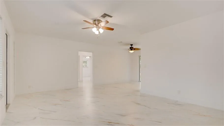 701 SE 1ST STREET Boynton Beach, FL 33435