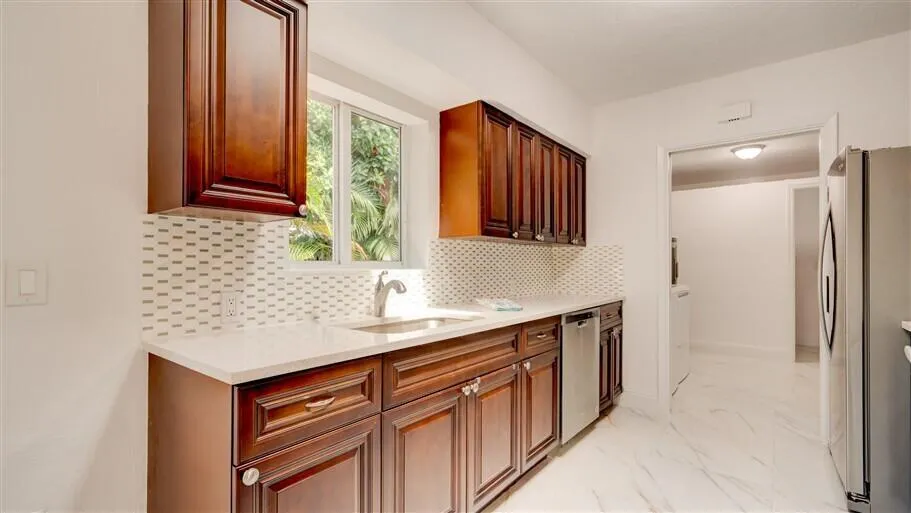 701 SE 1ST STREET Boynton Beach, FL 33435