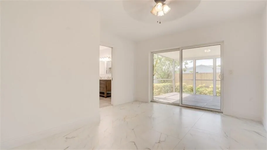701 SE 1ST STREET Boynton Beach, FL 33435