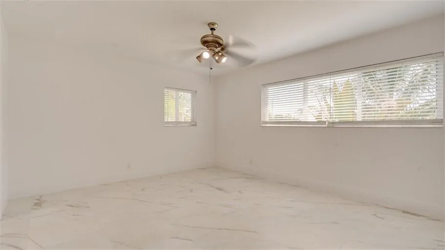 701 SE 1ST STREET Boynton Beach, FL 33435
