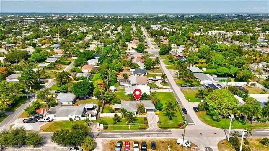 701 SE 1ST STREET Boynton Beach, FL 33435