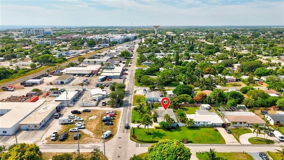 701 SE 1ST STREET Boynton Beach, FL 33435