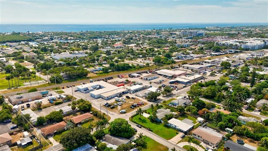 701 SE 1ST STREET Boynton Beach, FL 33435