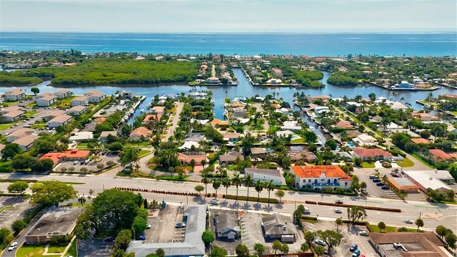 701 SE 1ST STREET Boynton Beach, FL 33435