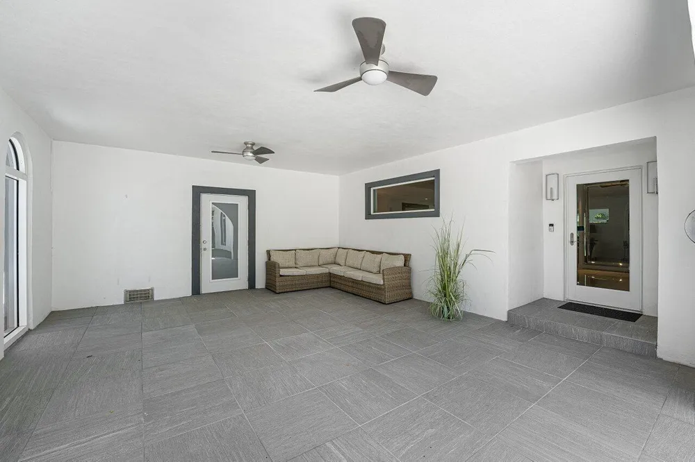 2540 MERCEDES DRIVE Fort Lauderdale, FL 33316