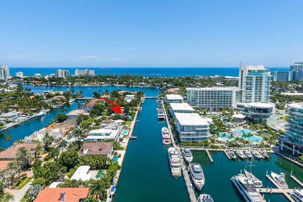 2540 MERCEDES DRIVE Fort Lauderdale, FL 33316