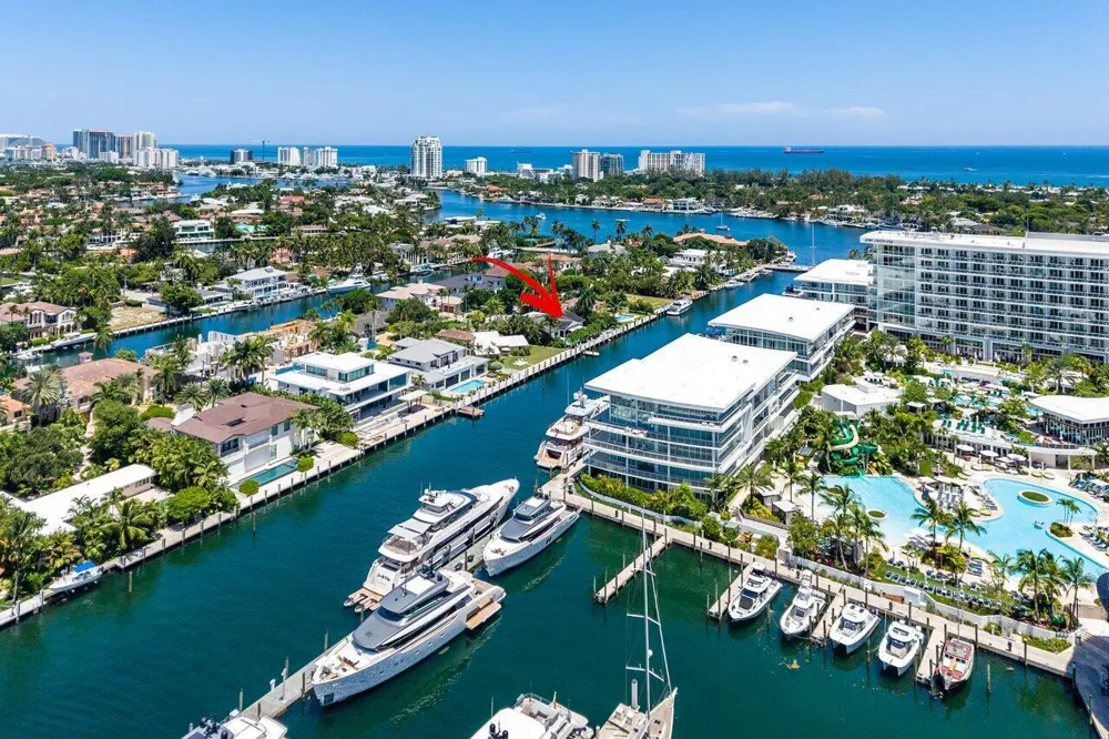 2540 MERCEDES DRIVE Fort Lauderdale, FL 33316