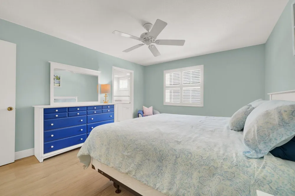 5500 OLD OCEAN BOULEVARD #108 Ocean Ridge, FL 33435
