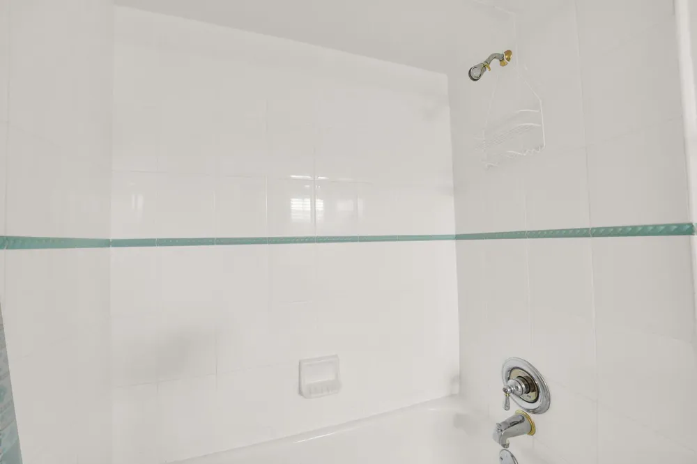 5500 OLD OCEAN BOULEVARD #108 Ocean Ridge, FL 33435