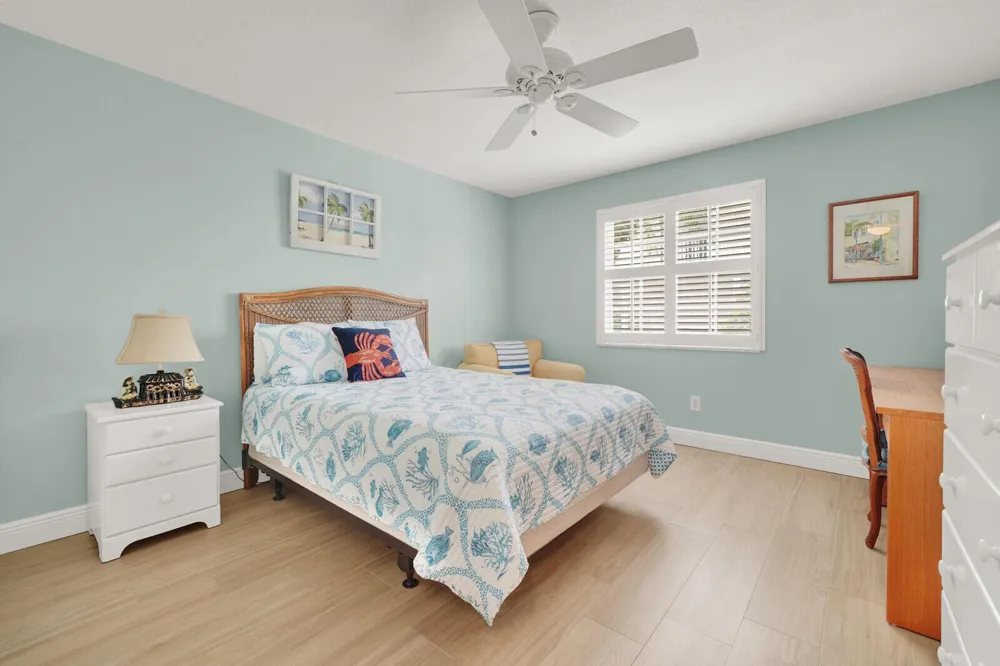 5500 OLD OCEAN BOULEVARD #108 Ocean Ridge, FL 33435