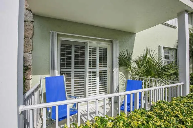 5500 OLD OCEAN BOULEVARD #108 Ocean Ridge, FL 33435