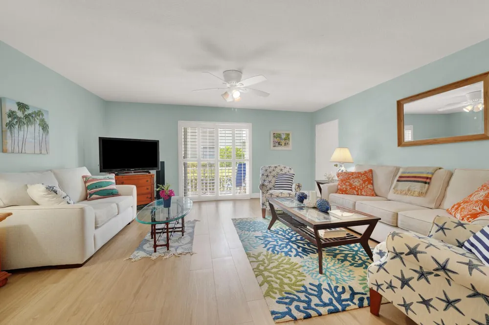 5500 OLD OCEAN BOULEVARD #108 Ocean Ridge, FL 33435