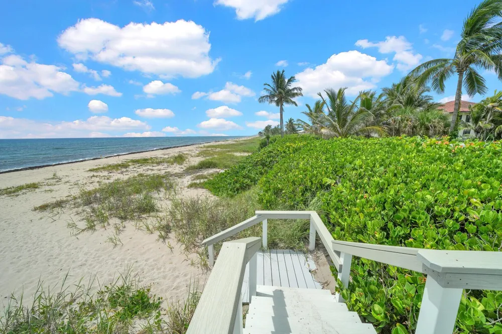 5500 OLD OCEAN BOULEVARD #108 Ocean Ridge, FL 33435