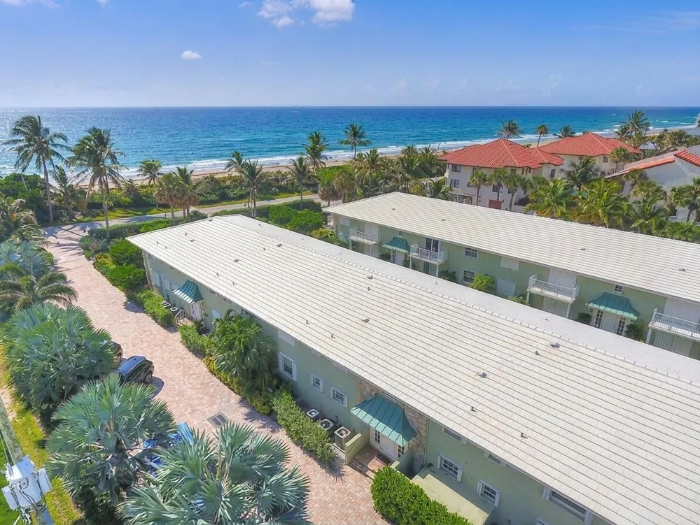 5500 OLD OCEAN BOULEVARD #108 Ocean Ridge, FL 33435