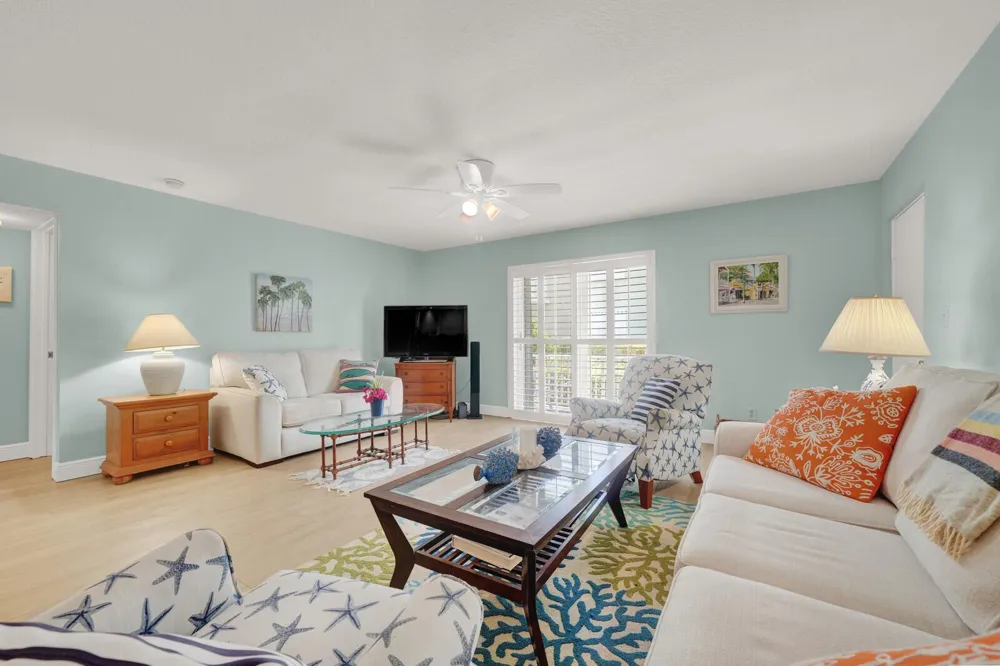 5500 OLD OCEAN BOULEVARD #108 Ocean Ridge, FL 33435
