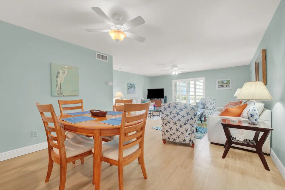 5500 OLD OCEAN BOULEVARD #108 Ocean Ridge, FL 33435