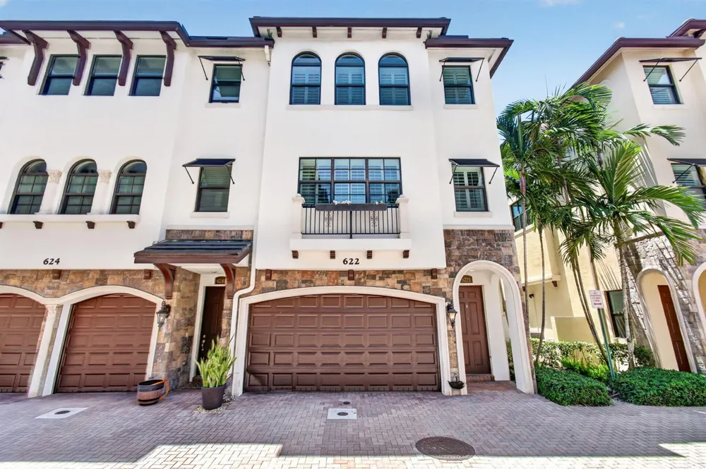 622 Windward Circle S Boynton Beach, FL 33435