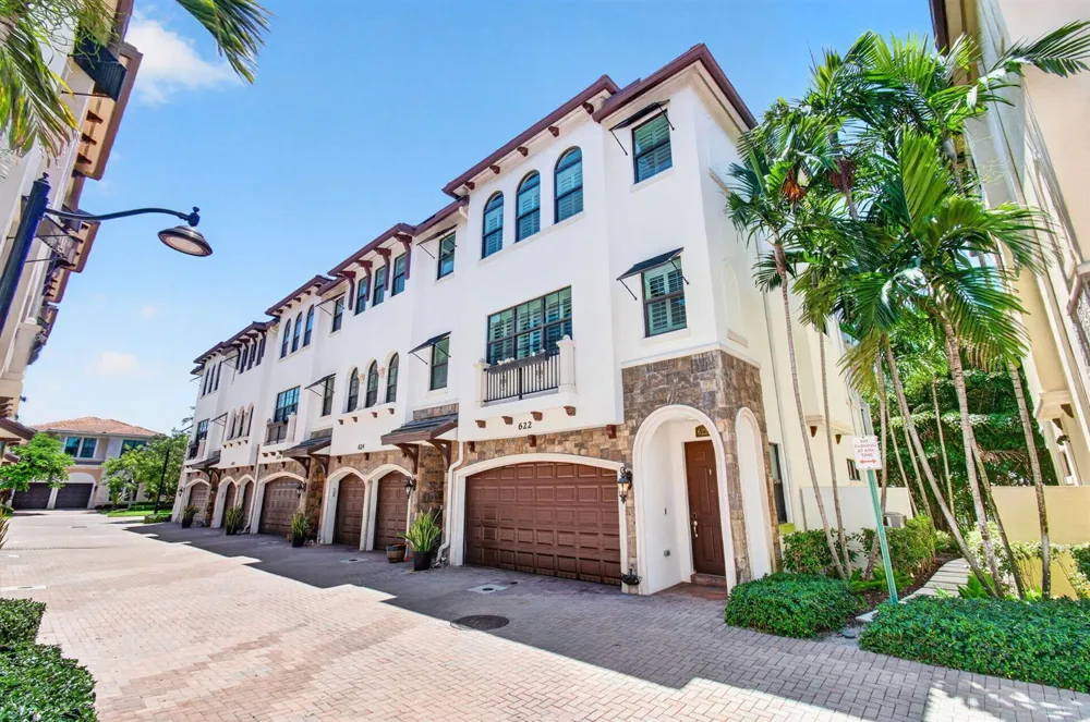622 Windward Circle S Boynton Beach, FL 33435
