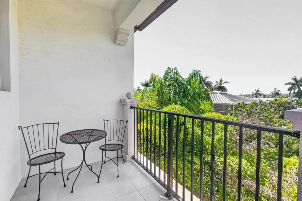 622 Windward Circle S Boynton Beach, FL 33435