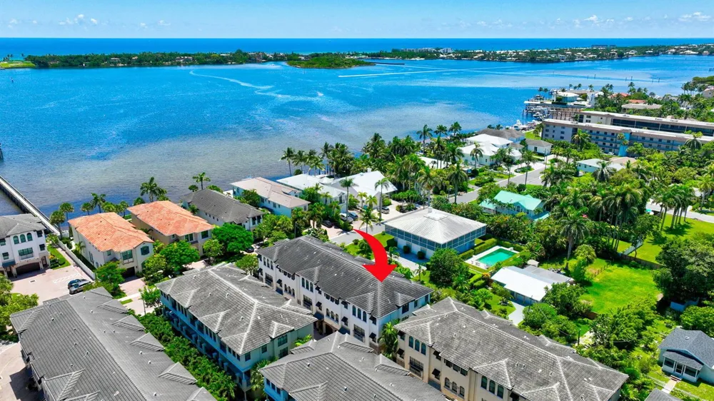 622 Windward Circle S Boynton Beach, FL 33435