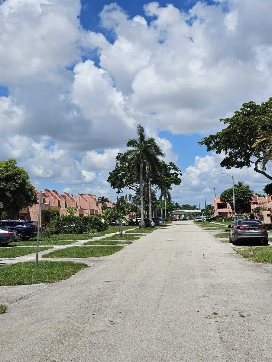 1625 NW 58TH AVENUE #7 Lauderhill, FL 33313