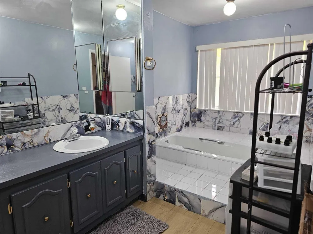 1625 NW 58TH AVENUE #7 Lauderhill, FL 33313