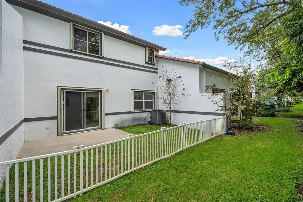 2030 NW 99th Way Sunrise, FL 33322