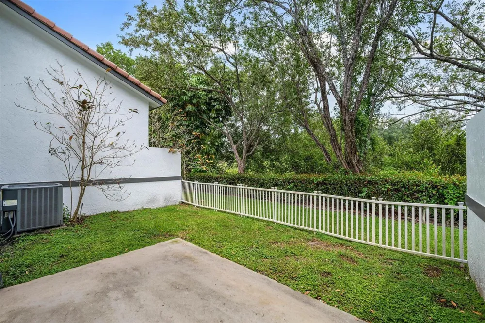 2030 NW 99th Way Sunrise, FL 33322