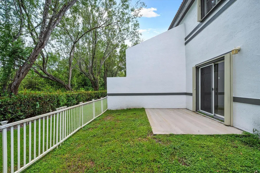 2030 NW 99th Way Sunrise, FL 33322