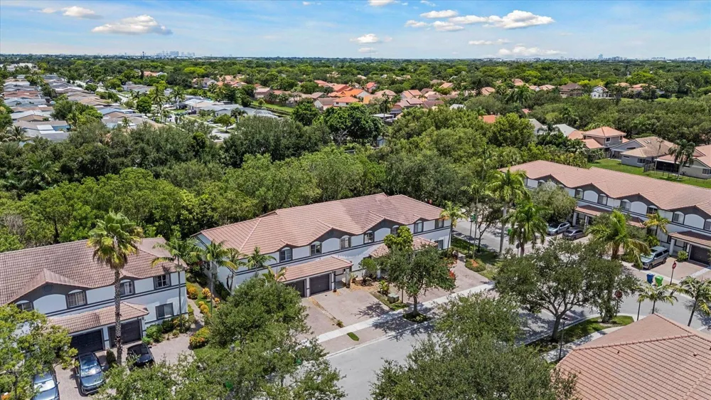 2030 NW 99th Way Sunrise, FL 33322