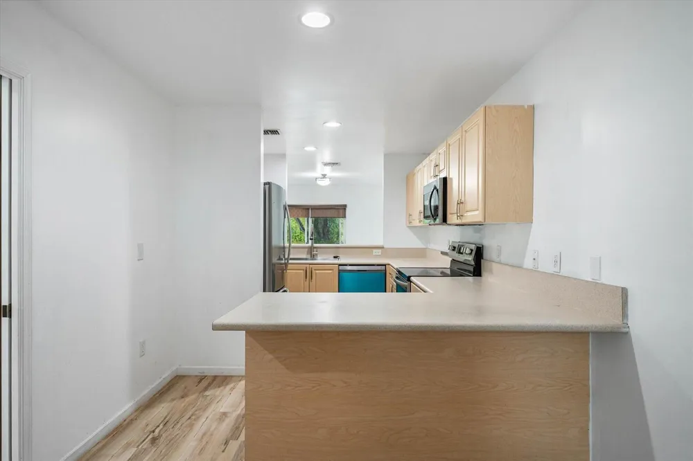 2030 NW 99th Way Sunrise, FL 33322