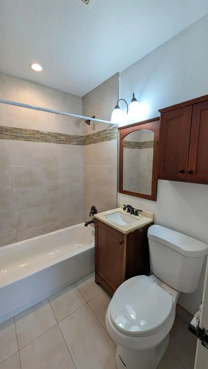 1448 NE 27TH COURT Pompano Beach, FL 33064