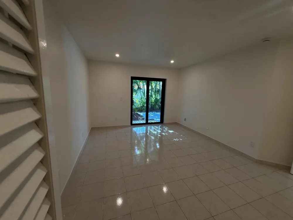 1160 SW 111th Avenue Pembroke Pines, FL 33025