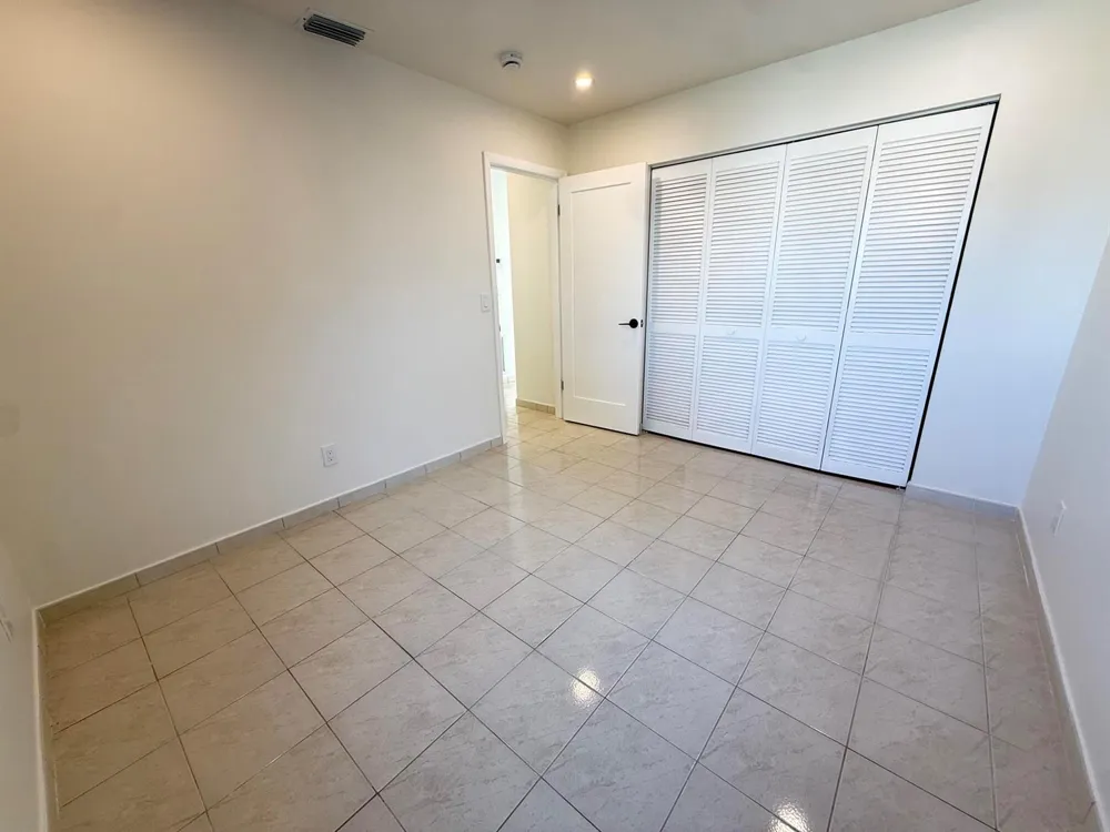 1160 SW 111th Avenue Pembroke Pines, FL 33025
