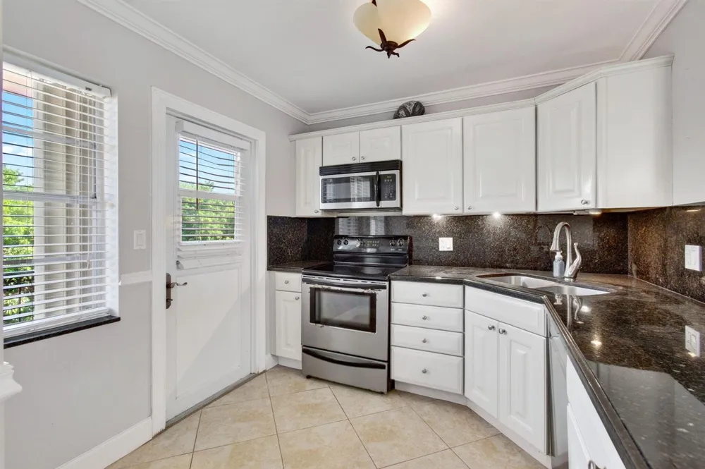 2871 OCEAN BOULEVARD #V345 Boca Raton, FL 33431