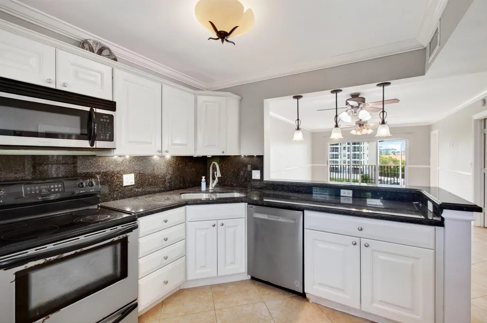 2871 OCEAN BOULEVARD #V345 Boca Raton, FL 33431