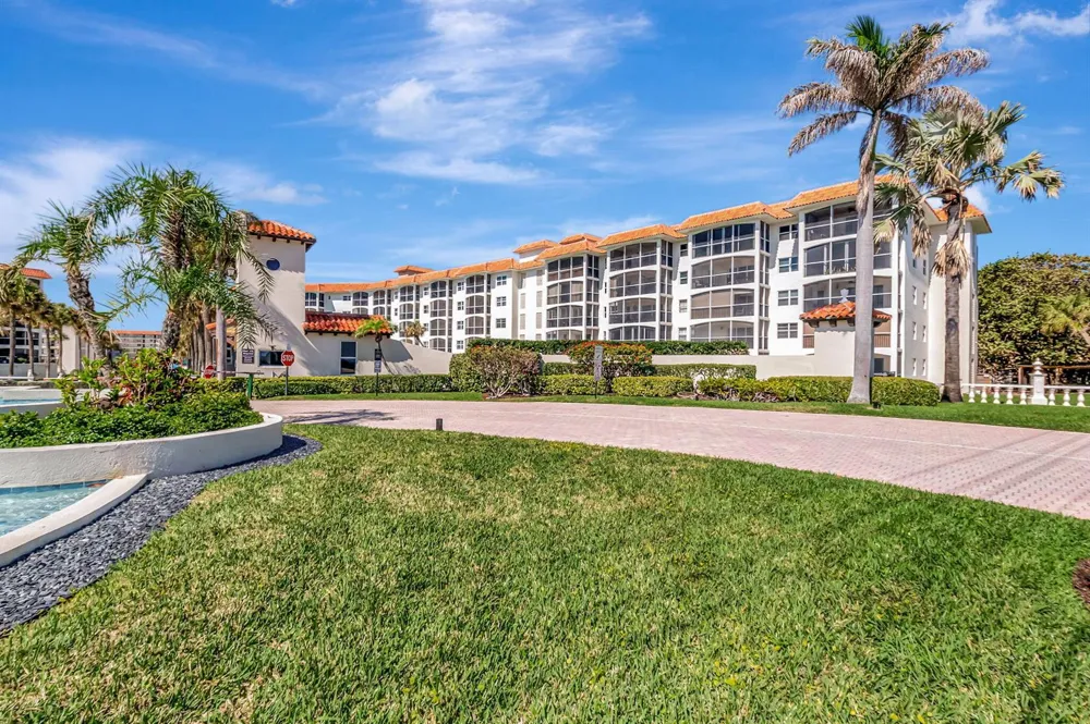 2871 OCEAN BOULEVARD #V345 Boca Raton, FL 33431