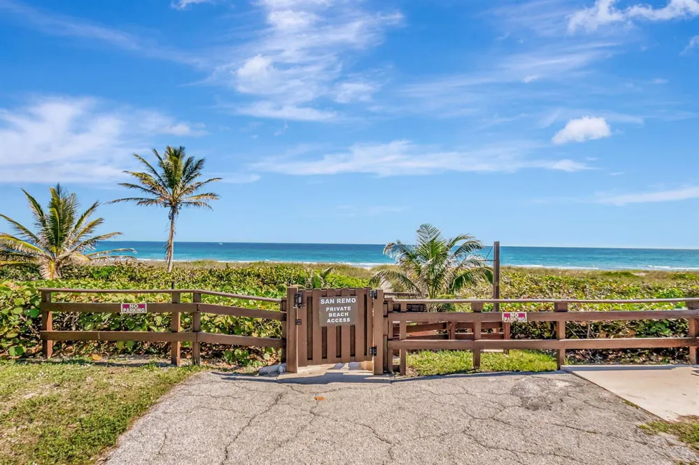 2871 OCEAN BOULEVARD #V345 Boca Raton, FL 33431