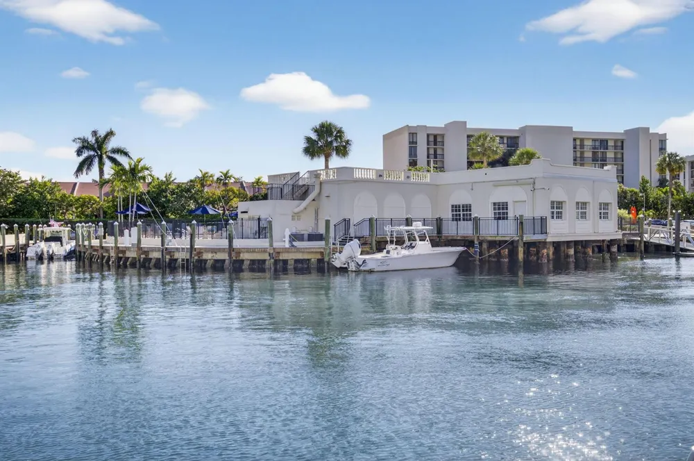 2871 OCEAN BOULEVARD #V345 Boca Raton, FL 33431