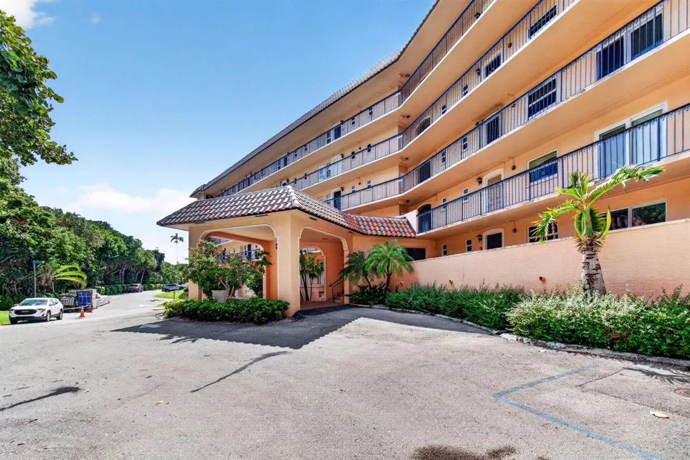 2871 OCEAN BOULEVARD #V345 Boca Raton, FL 33431