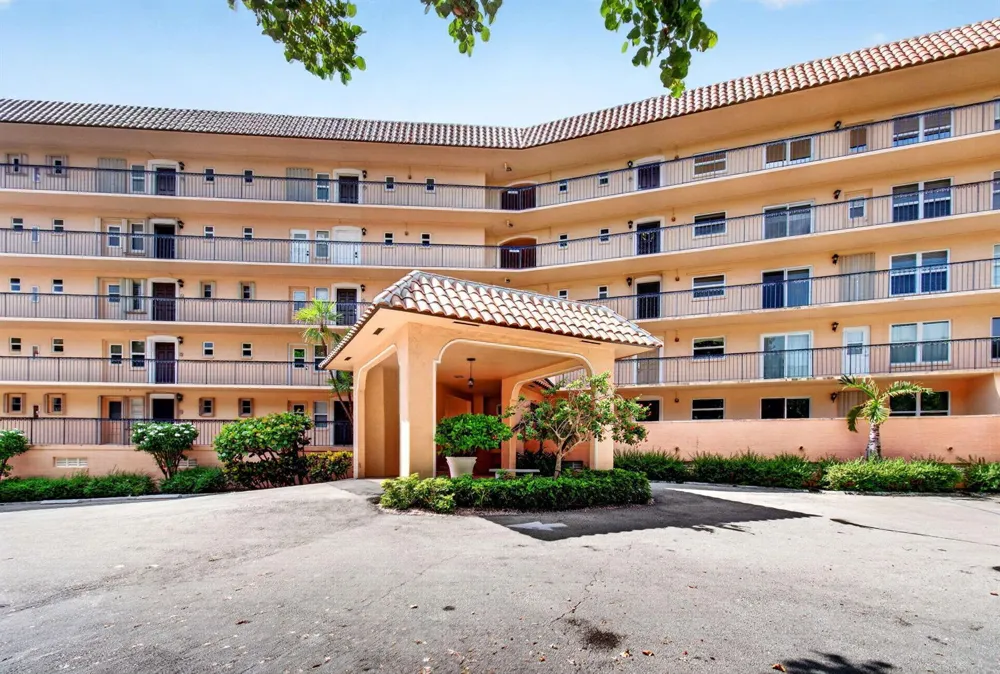 2871 OCEAN BOULEVARD #V345 Boca Raton, FL 33431