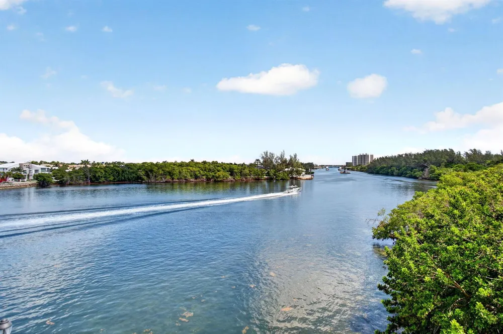 2871 OCEAN BOULEVARD #V345 Boca Raton, FL 33431
