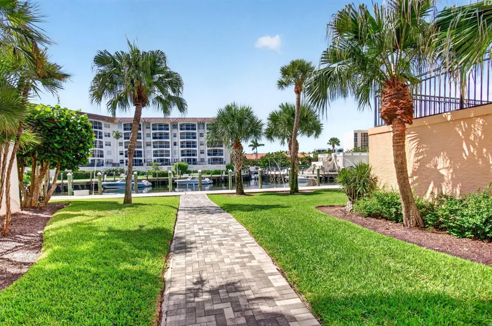 2871 OCEAN BOULEVARD #V345 Boca Raton, FL 33431