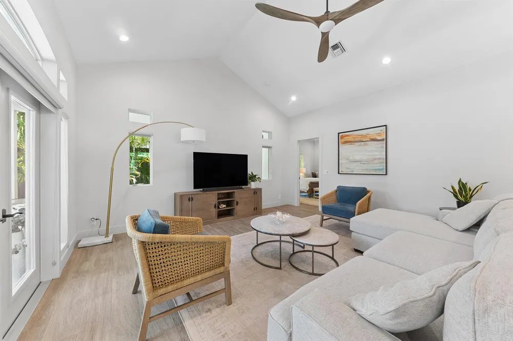 115 NE 16TH COURT Delray Beach, FL 33444