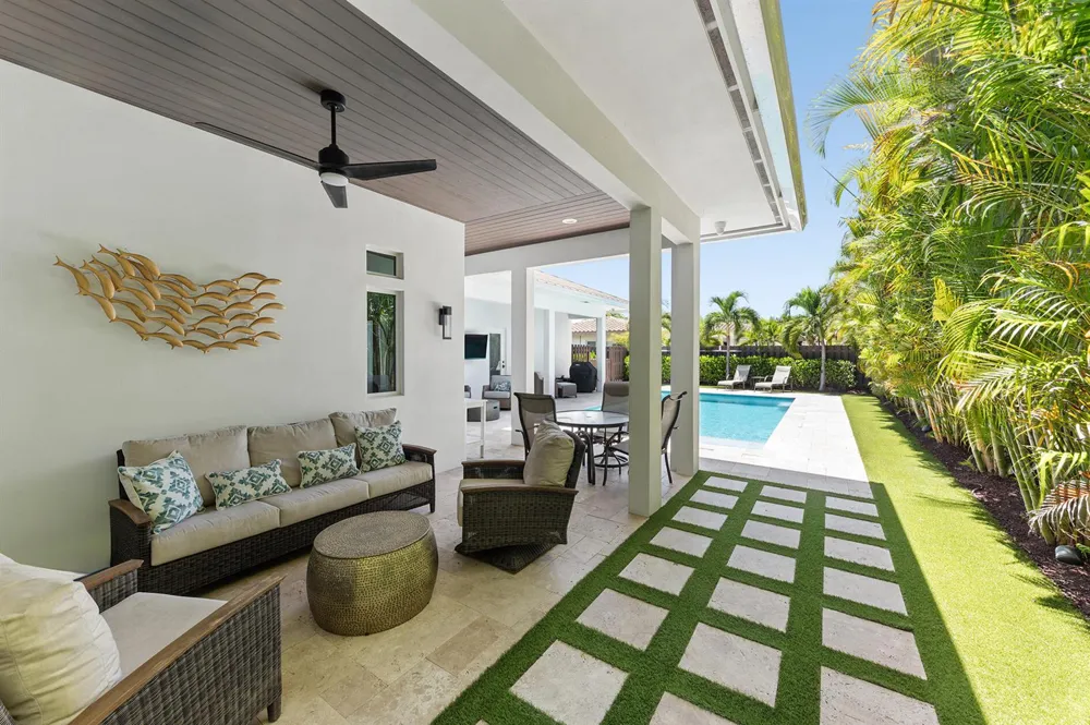 115 NE 16TH COURT Delray Beach, FL 33444