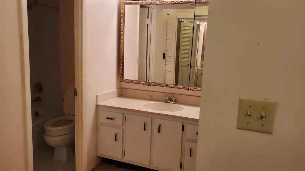 1000 St Charles Place #Unit 215 Pembroke Pines, FL 33026